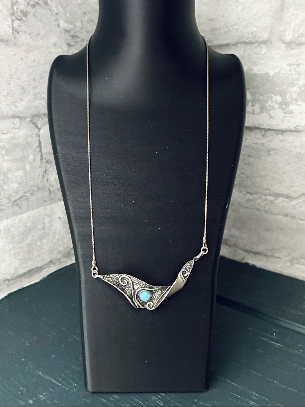 Vintage Native Southwestern Sterling Silver 925 Crystal Necklace